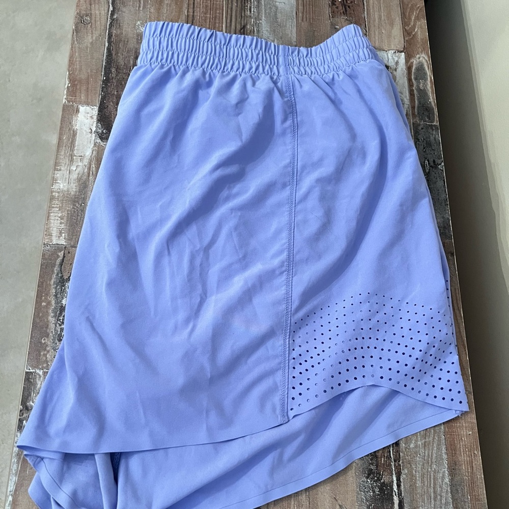 Athleta plus size hustle short